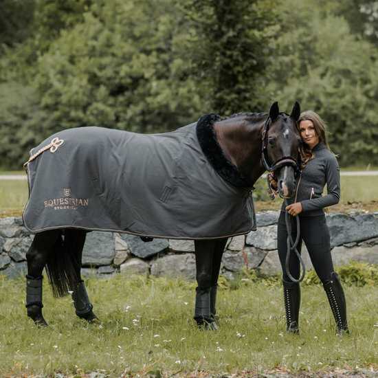 Validatie naar voren gebracht Verplicht Equestrian Stockholm zweetdeken Dark Sky