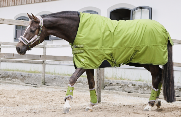 Eskadron turnout deken Beta 1680D platinum &#039;24 moss green