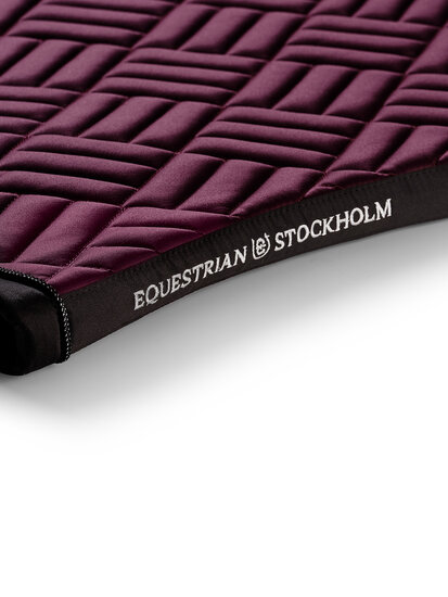 Equestrian Stockholm Modern Purple Night  dressuur