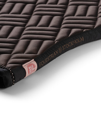 Equestrian Stockholm zadelpad Modern Mocha  JUMP